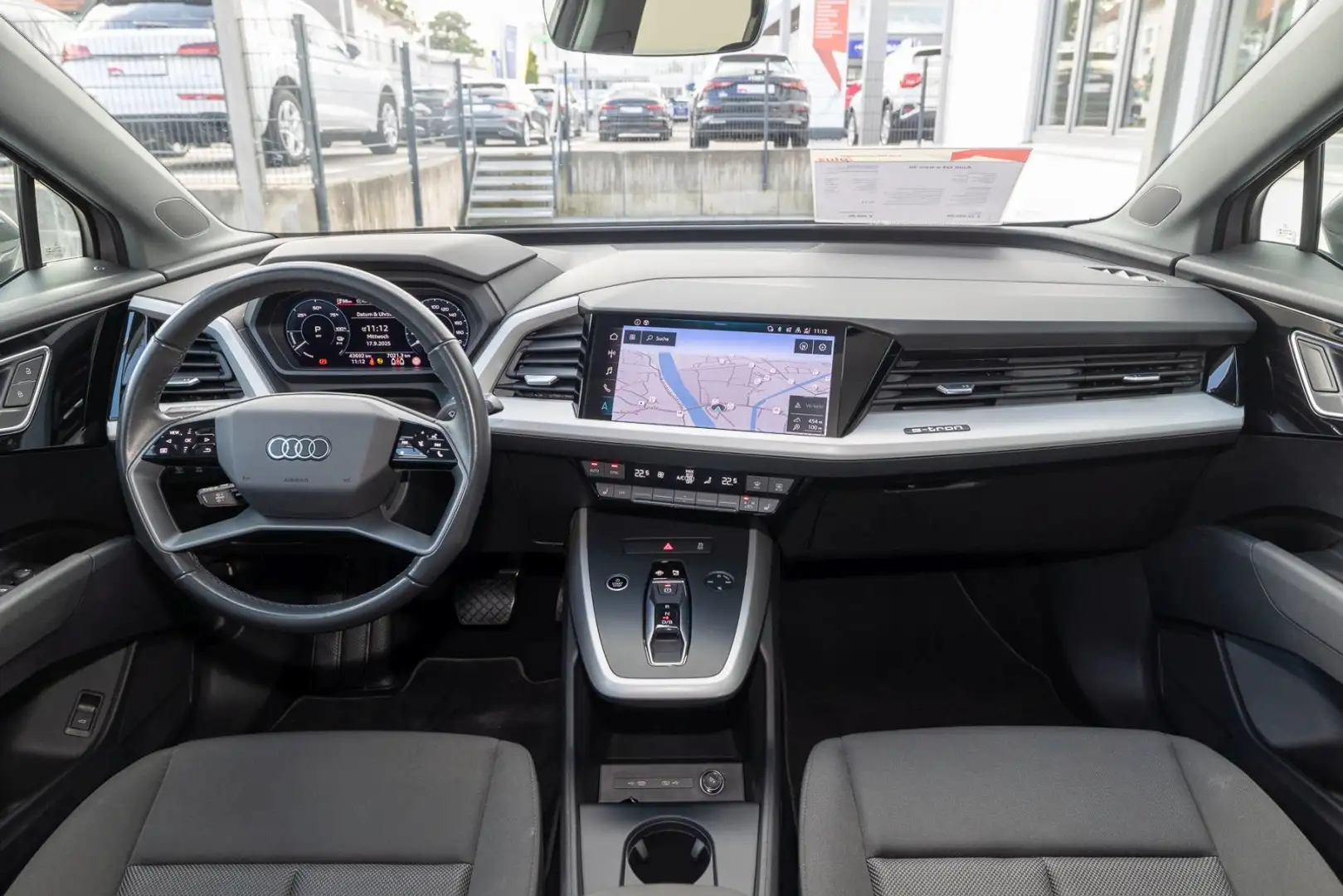 Audi Q4 e-tron e-tron 40 (Matrix, RFK, Navi+, KS, ACC, ASI) Grau - 2
