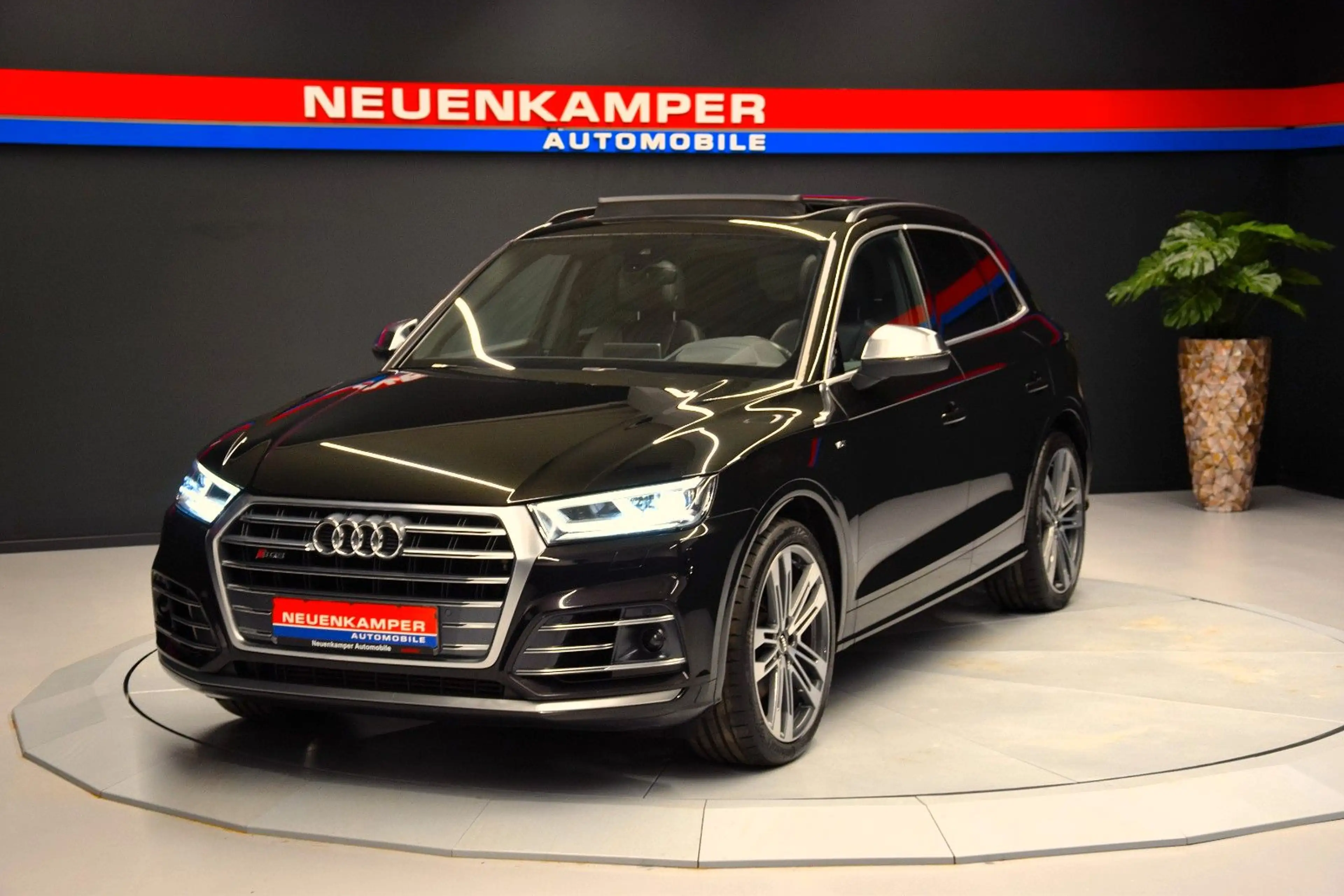 Audi SQ5 3.0 TFSI quattro Pano Luft HuD ACC Virtual — photo 3