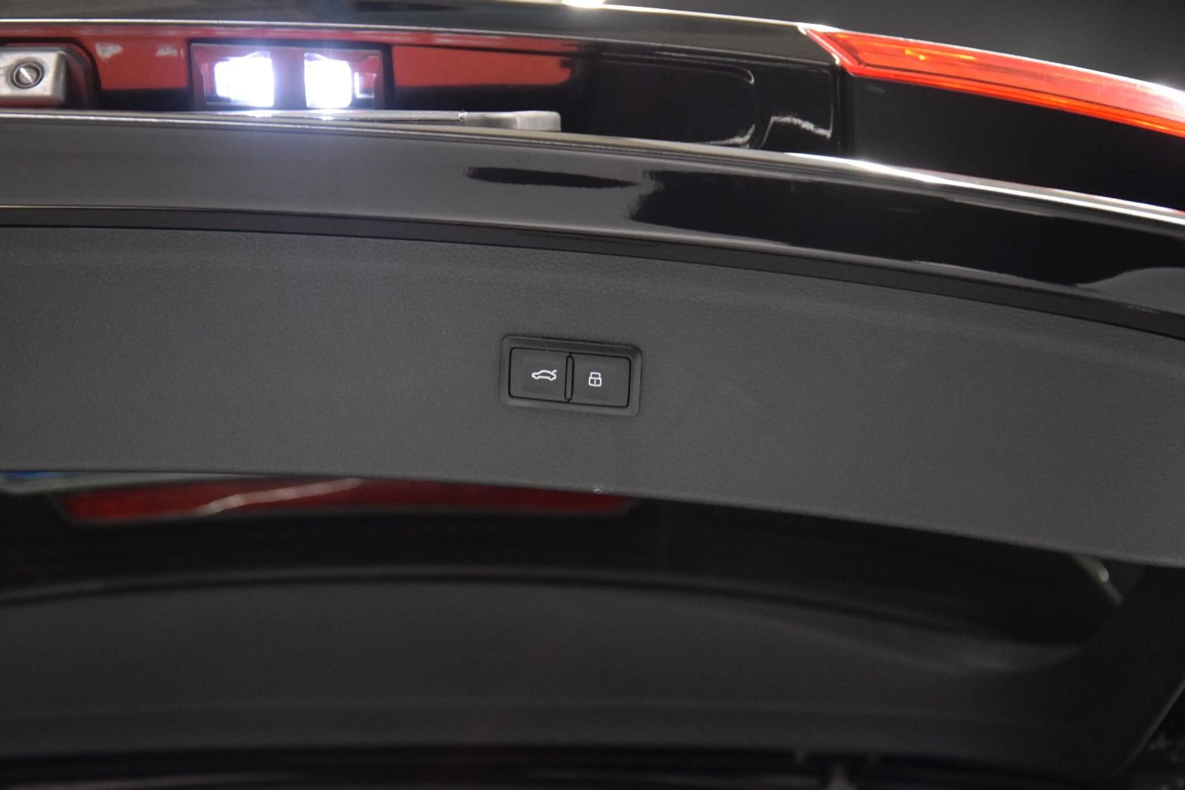 Audi SQ5 3.0 TFSI quattro Pano Luft HuD ACC Virtual — photo 11