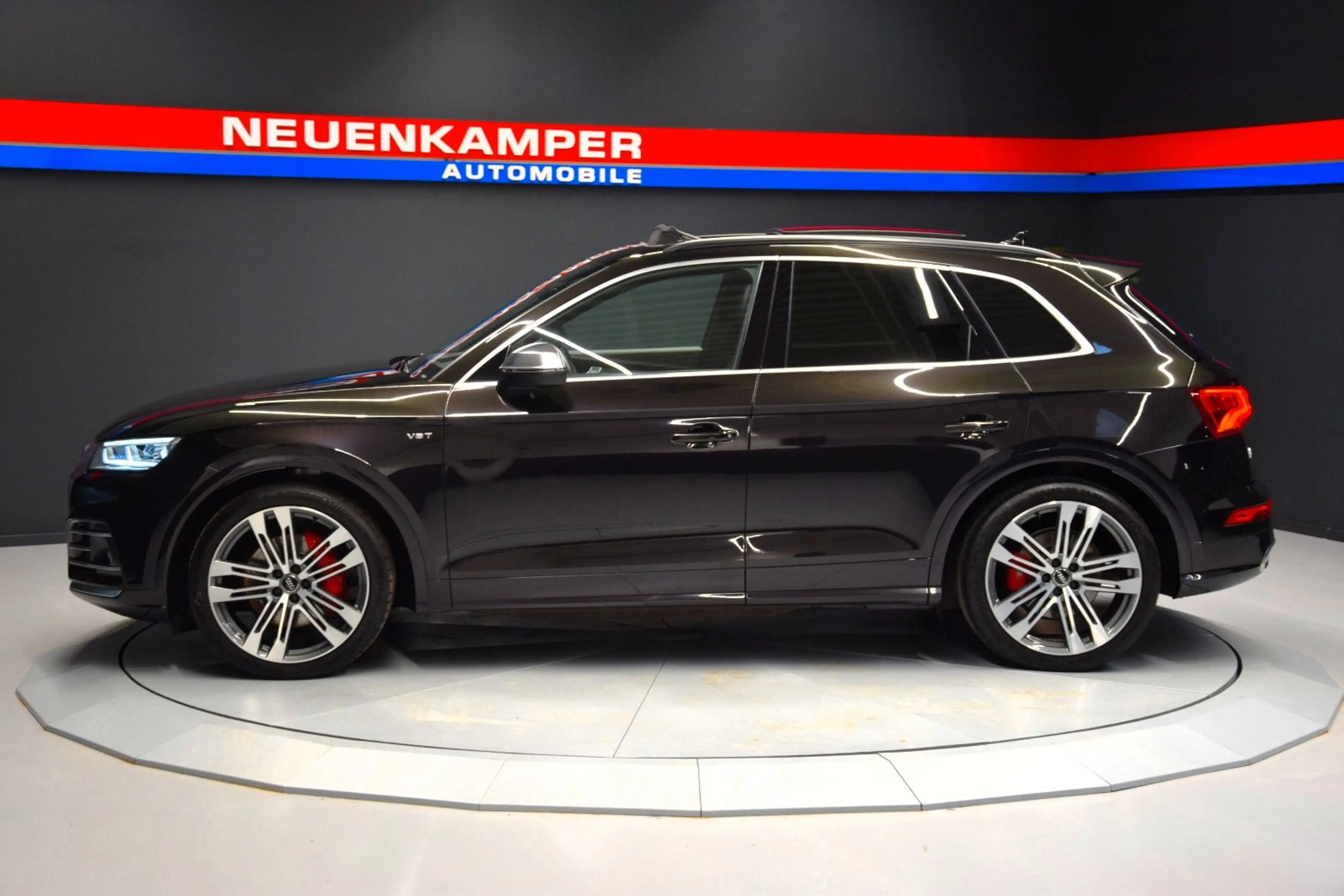 Audi SQ5 3.0 TFSI quattro Pano Luft HuD ACC Virtual — photo 4