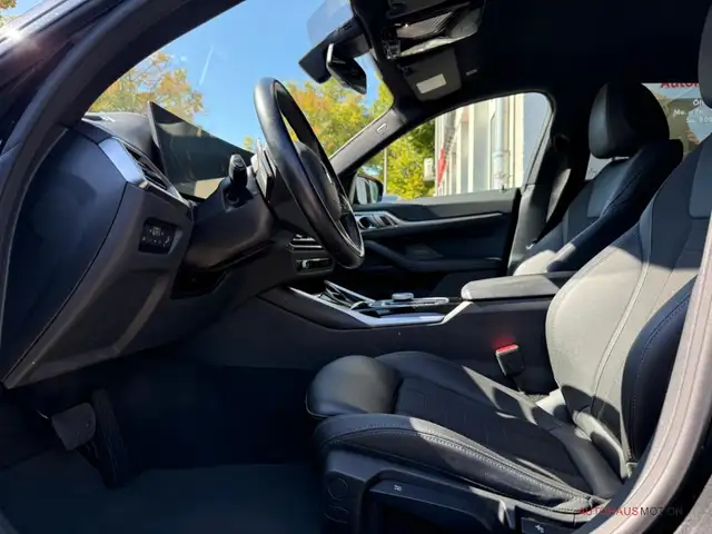 BMW 4 Series view 9