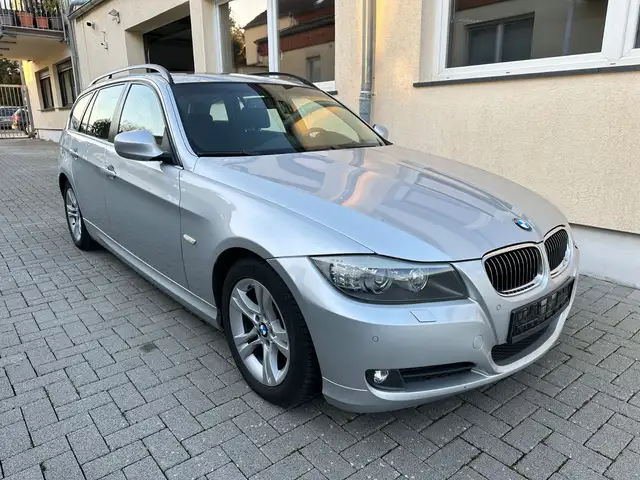 BMW 325 i Touring Aut. NAVI PROF PANO Motorproblem