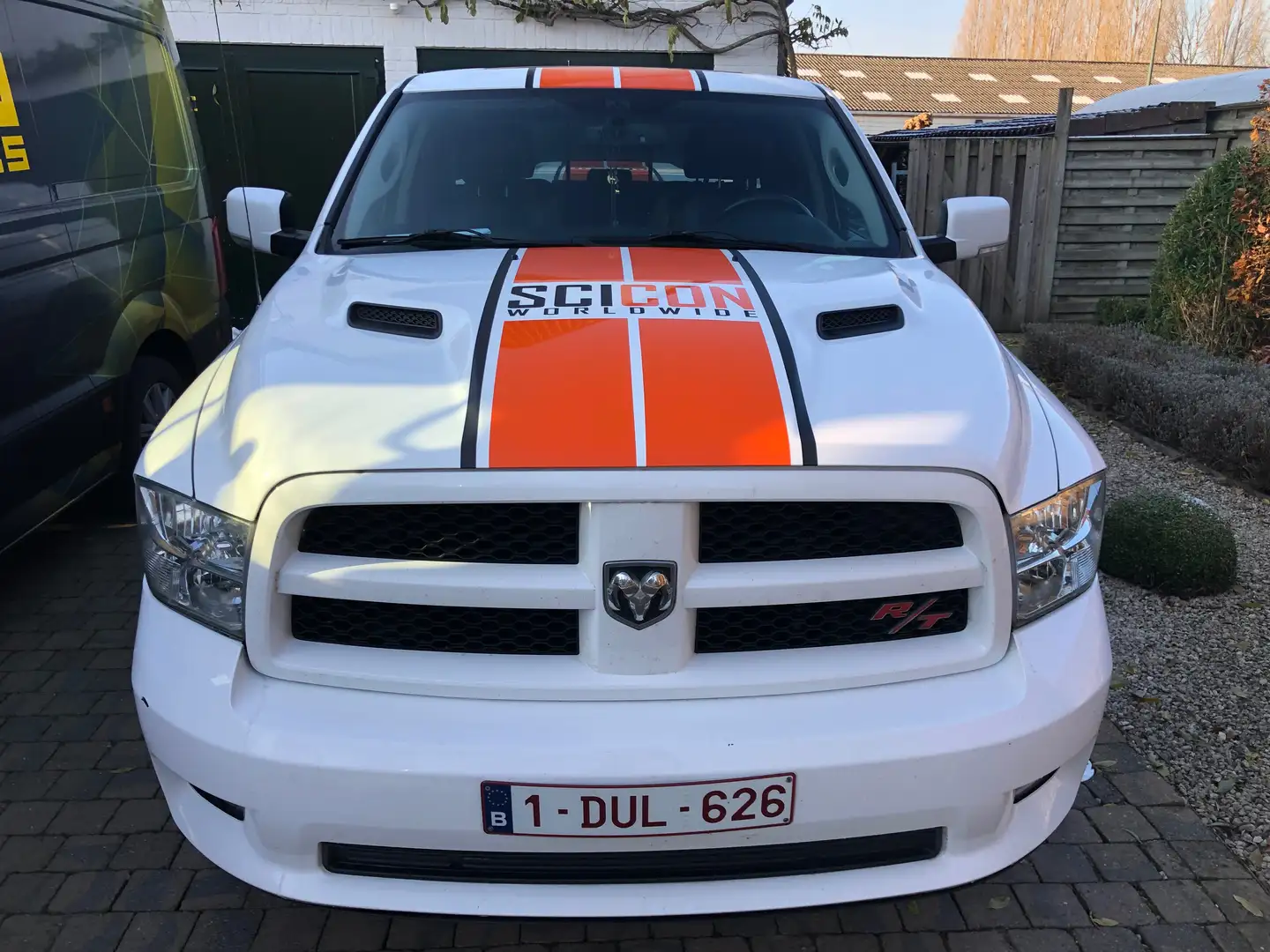 Dodge RAM 1500 Sport Белый - 2