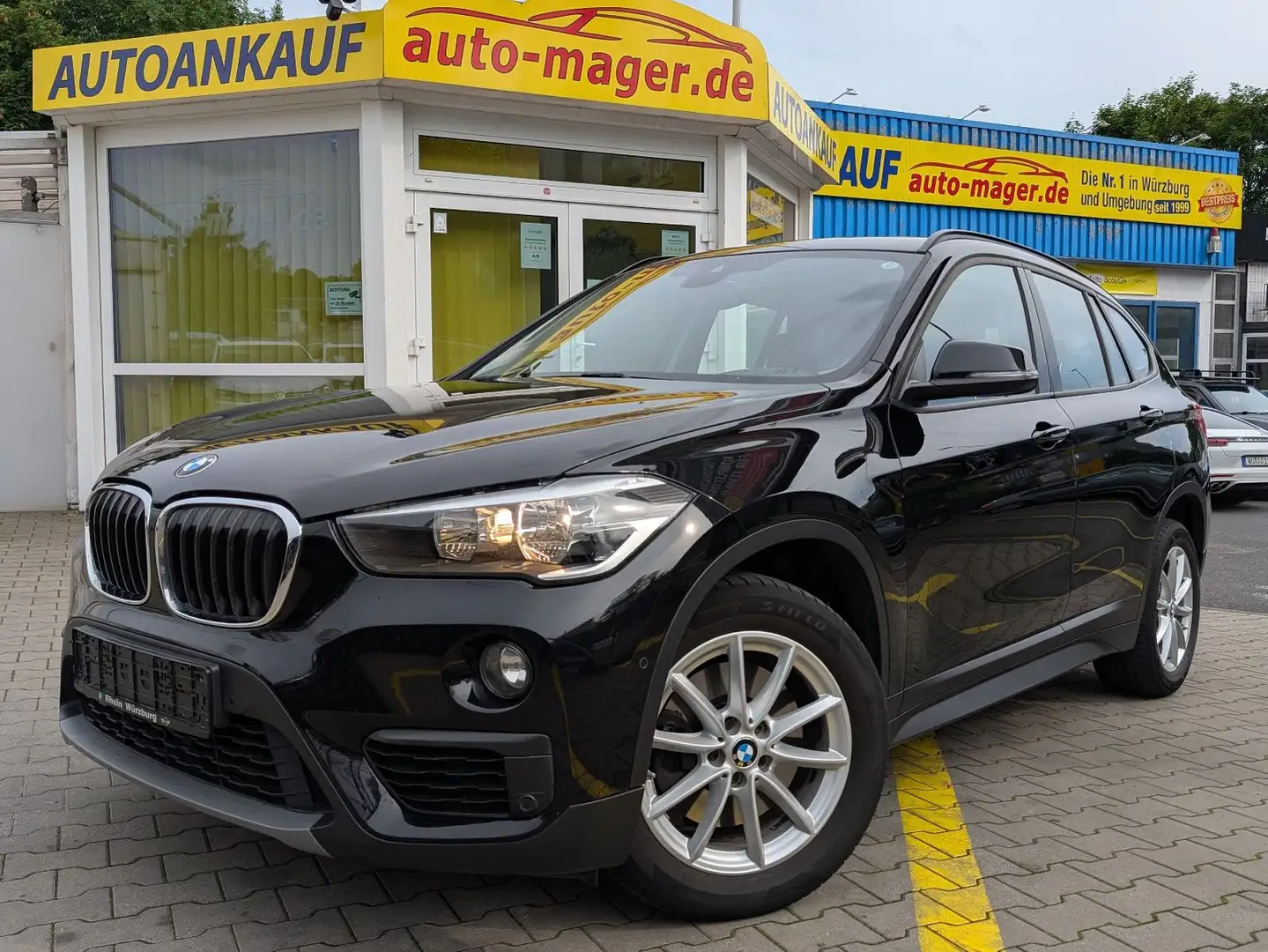 BMW X1 xDrive 25d*2.Hd*Temp*Shz*Navi*2xPdc*Garantie* Schwarz - 1