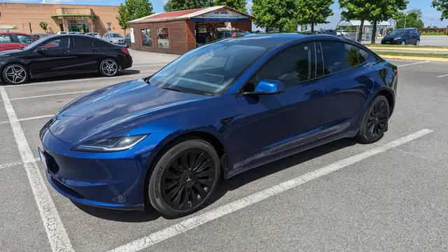 Tesla Model 3 Model 3 Standard rwd Plus