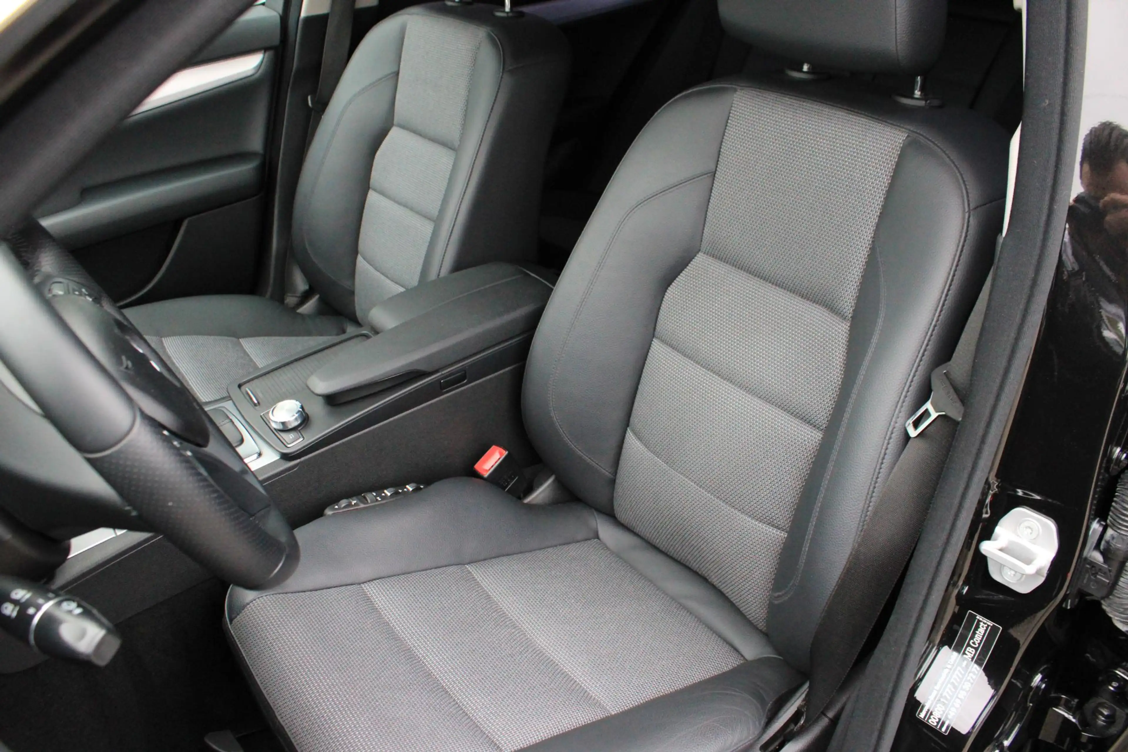 Mercedes-Benz C 350 4M Avantgarde Xenon | Camera | Multicontourstoelen — photo 3