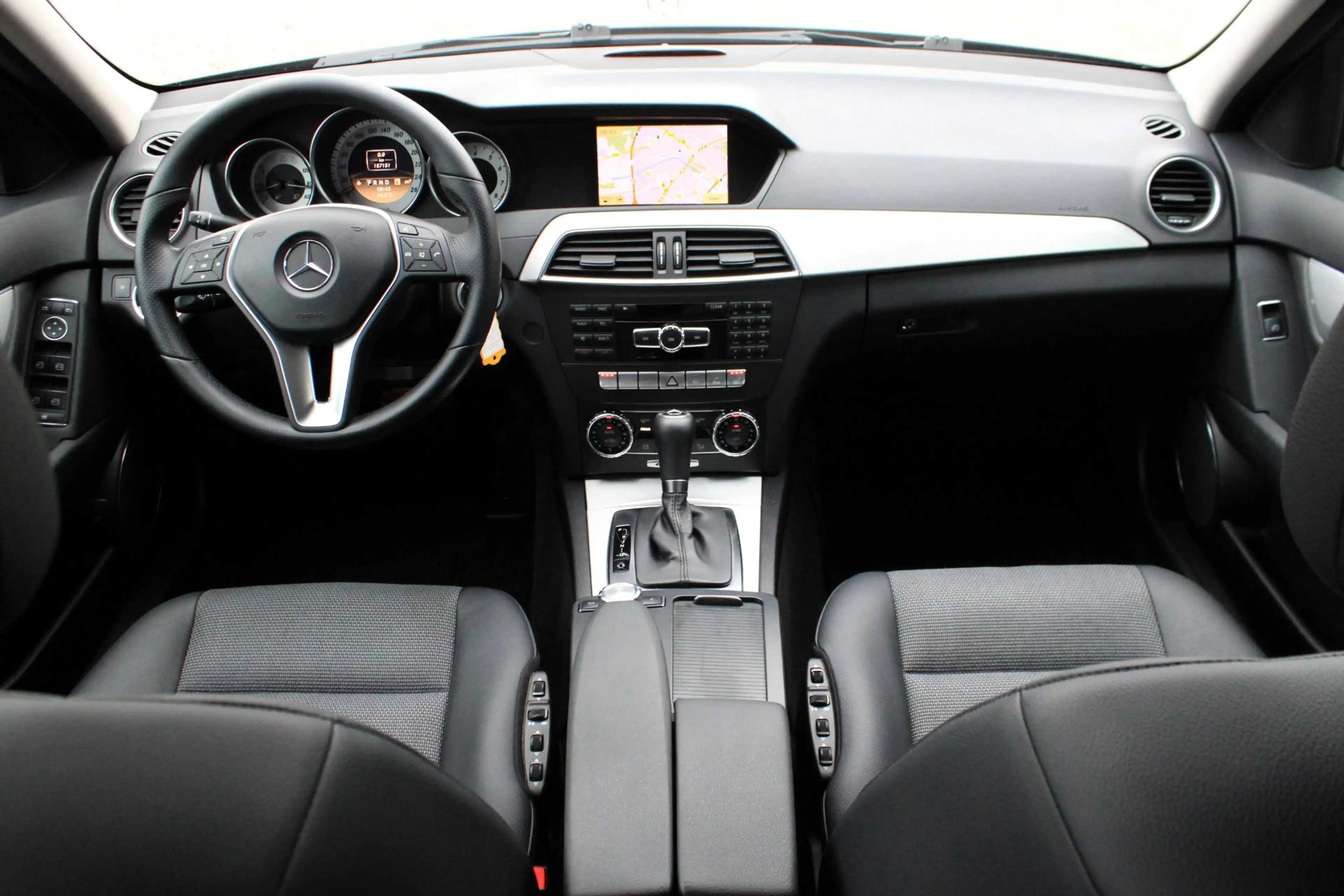 Mercedes-Benz C 350 4M Avantgarde Xenon | Camera | Multicontourstoelen — photo 6
