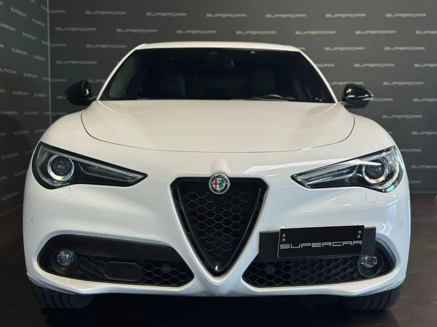 Alfa Romeo Stelvio 2.2 Turbodiesel 210 CV AT8 Q4 Veloce Bianco - 2