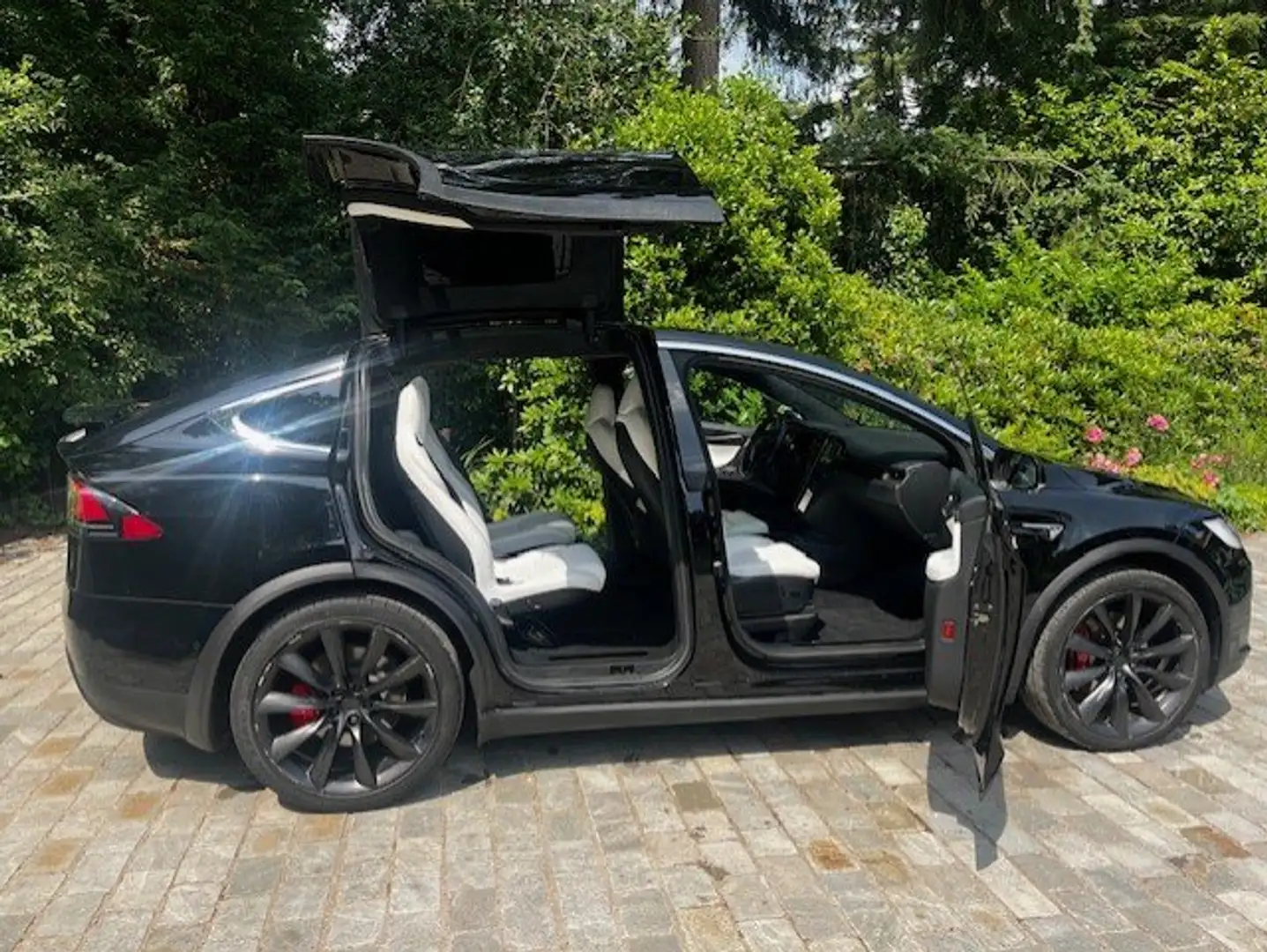 Tesla Model X Performance Ludicrous - Long Range (100kWh)- 6p. Schwarz - 2