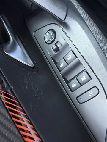 Peugeot 2008 view 13