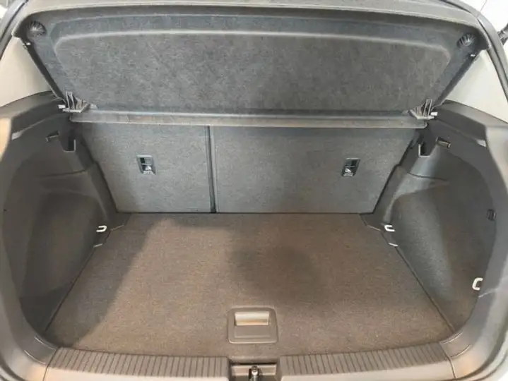 Volkswagen T-Cross Advance 1.0 TSI 2022, foto 10