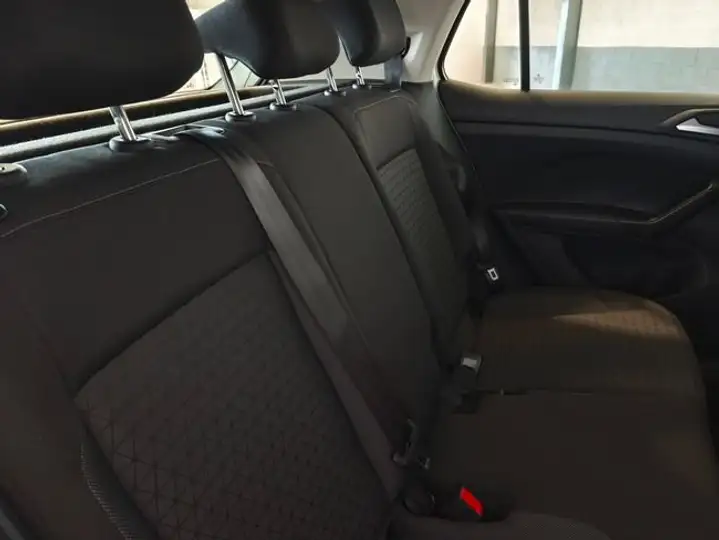 Volkswagen T-Cross Advance 1.0 TSI 2022, foto 25