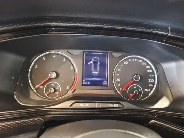 Volkswagen T-Cross Advance 1.0 TSI 2022, foto 19