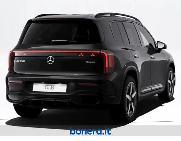 Mercedes-Benz GLB view 4