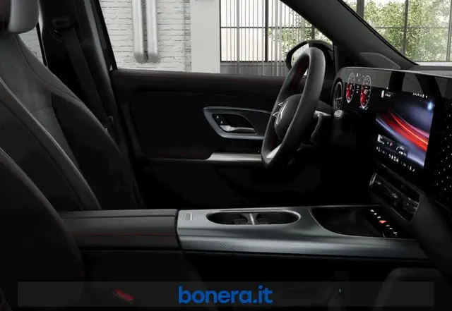 Mercedes-Benz GLB view 7