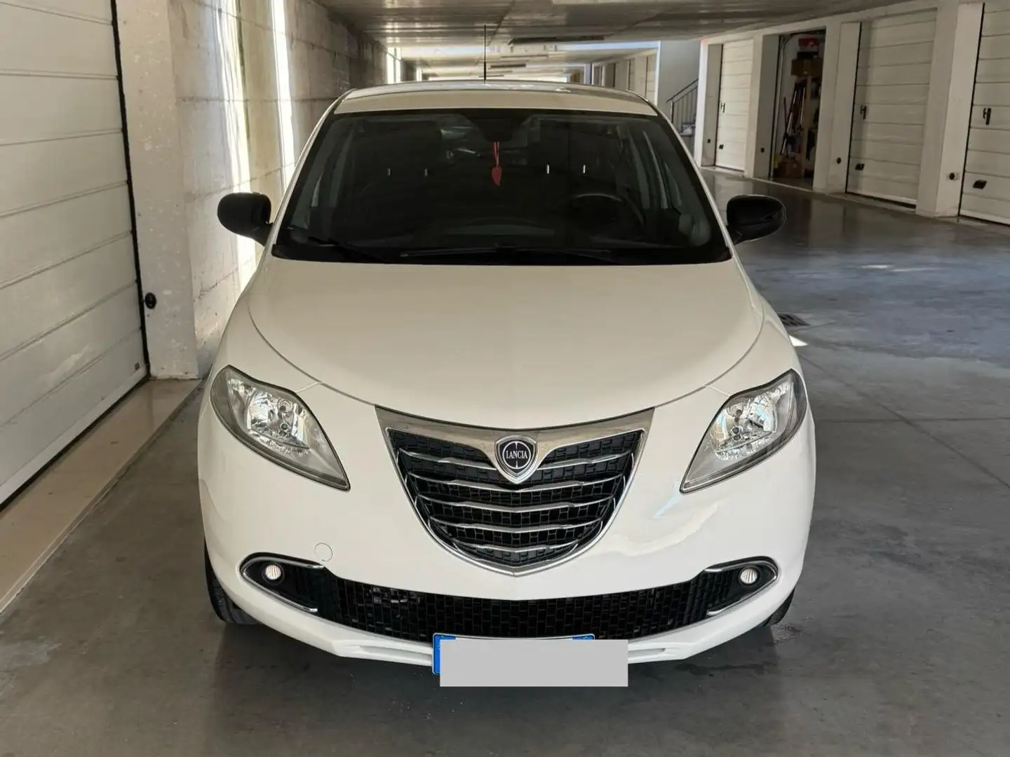 Lancia Ypsilon Lancia Ypsilon “30th Anniversary” Blanc - 2
