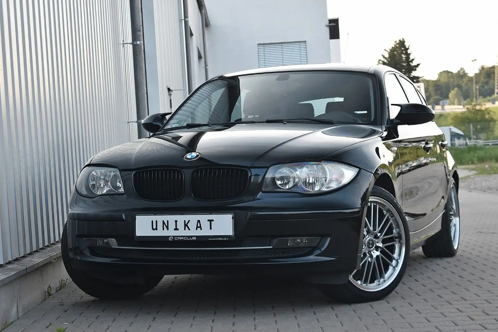 BMW 116 i* M-Paket! HU/AU Neu! 18 Zoll! Traumhaft! * Nero - 2