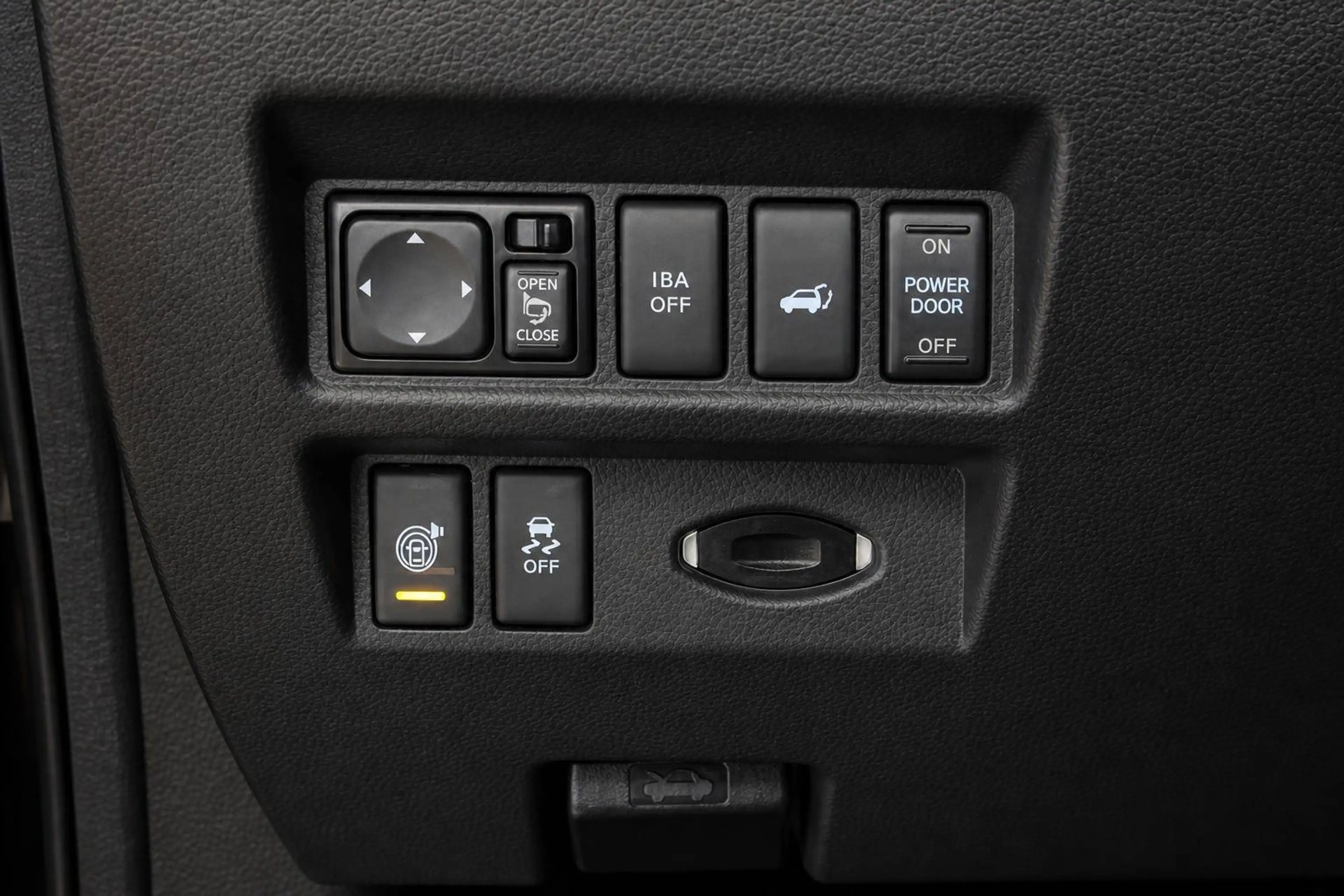 Infiniti QX70 - — photo 14