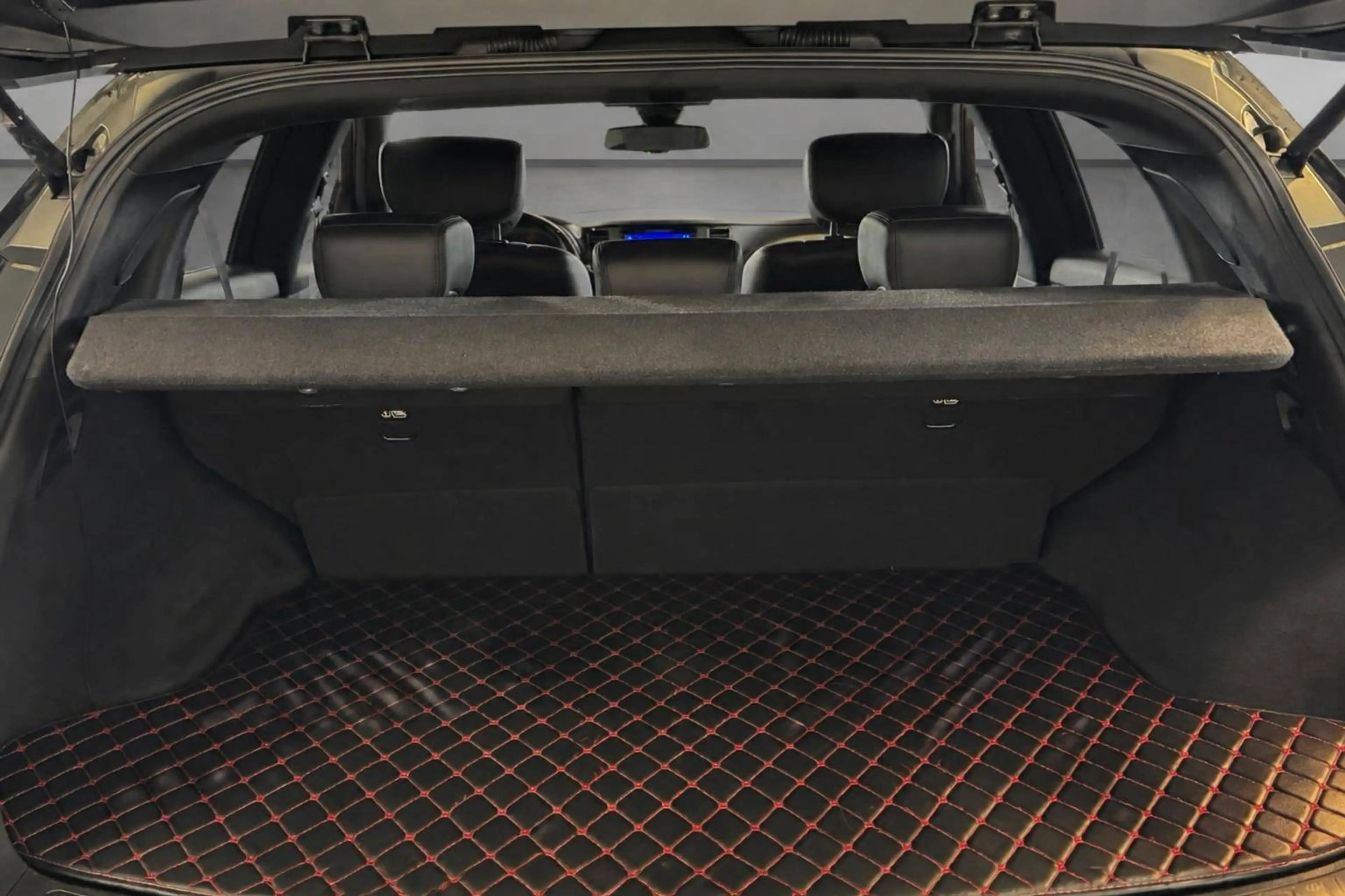 Infiniti QX70 - — photo 9