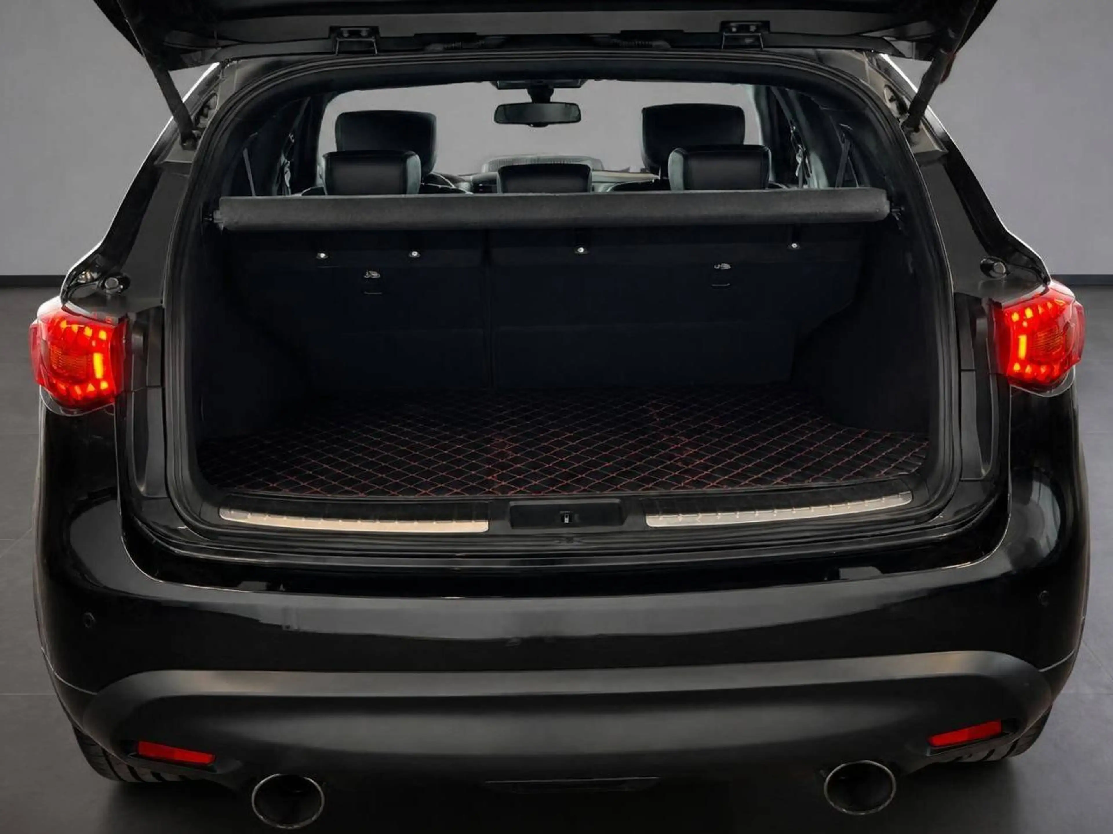 Infiniti QX70 - — photo 8