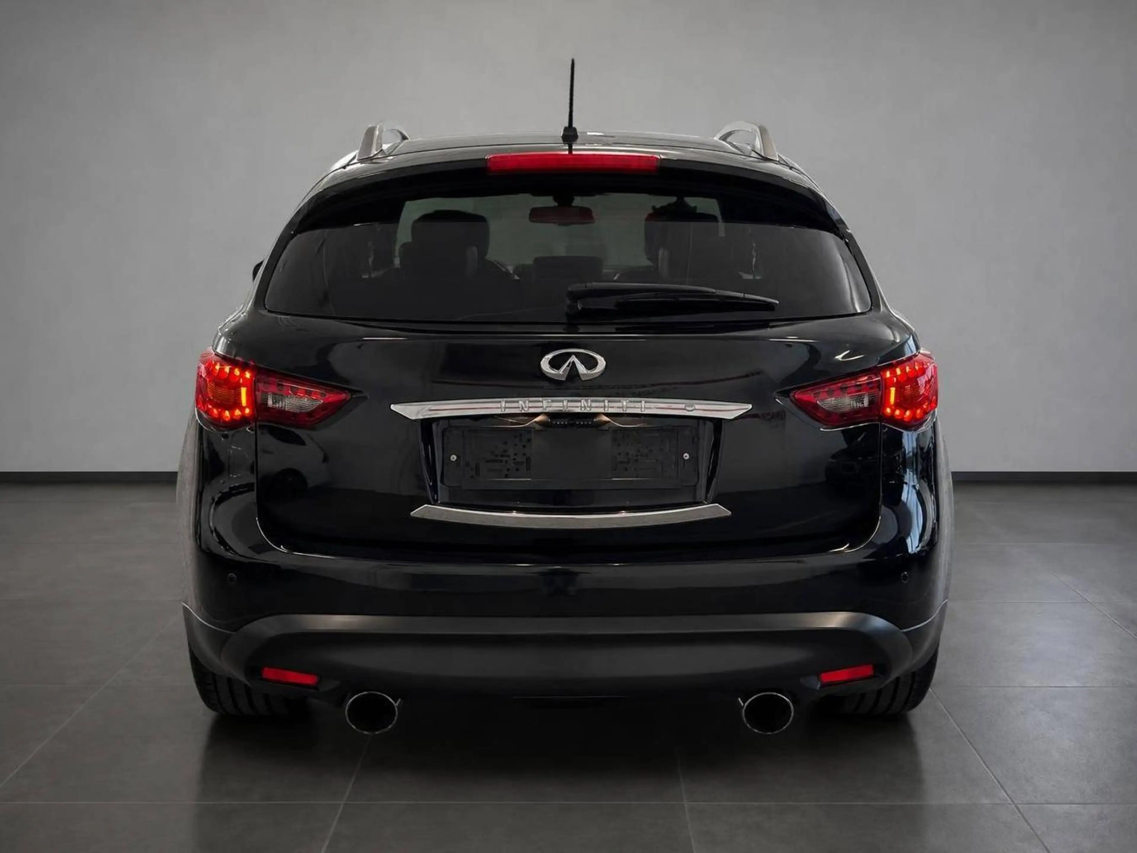 Infiniti QX70 - — photo 6