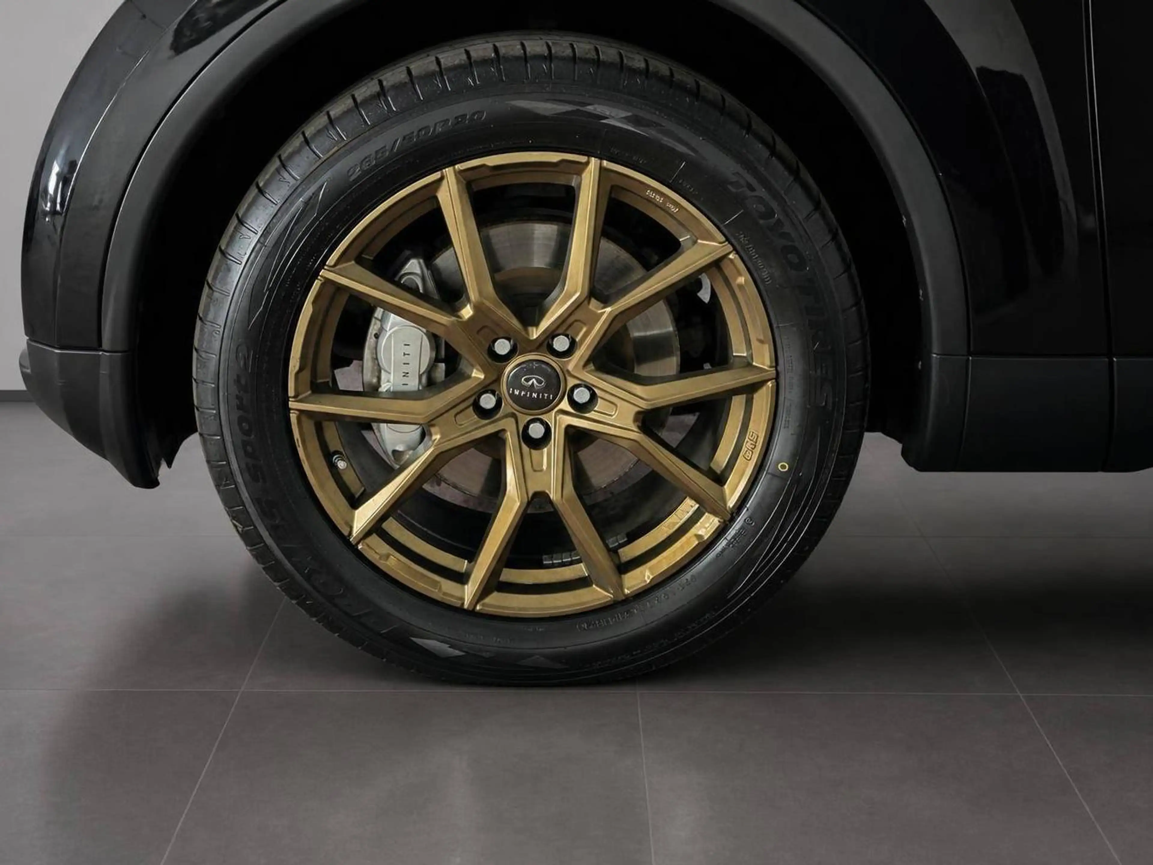 Infiniti QX70 - — photo 4