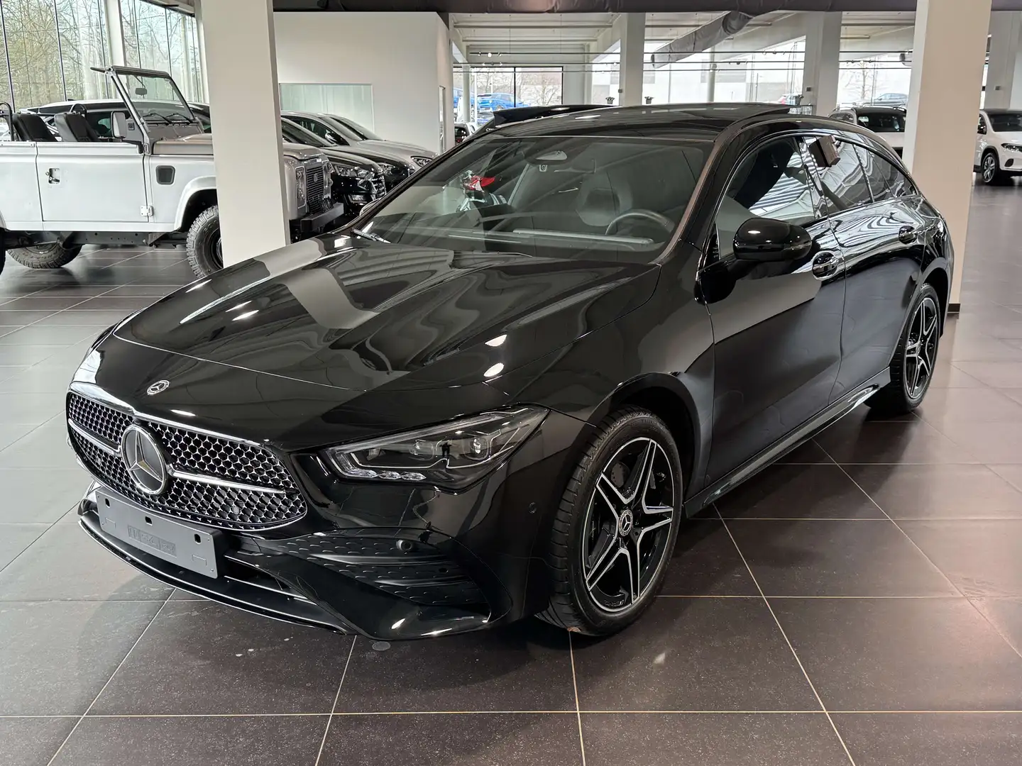 Mercedes-Benz CLA 250 e SB Amg Night Pack, Panorama, Keyless-Go,  Camera Noir - 1