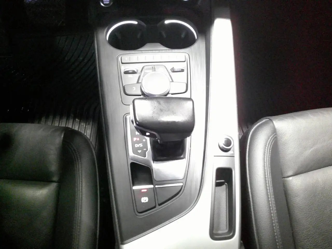 Audi A4 снимка Audi A4