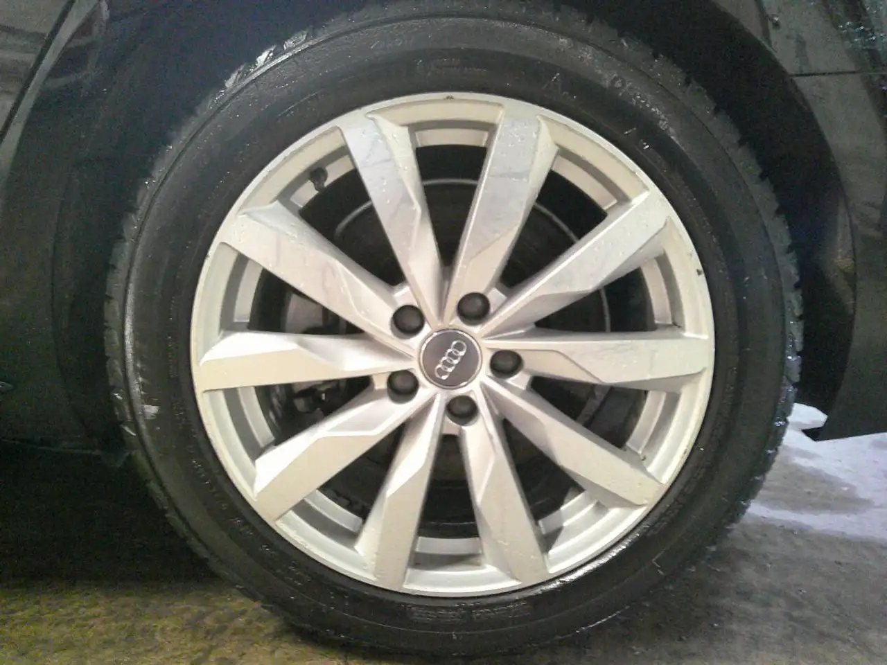 Audi A4 снимка Audi A4