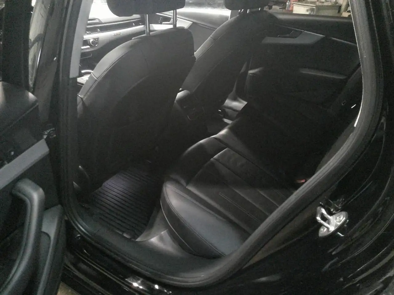 Audi A4 снимка Audi A4