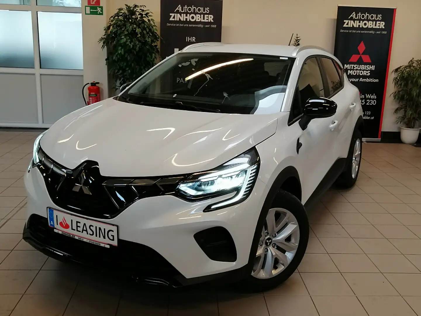 Mitsubishi ASX 1,3 DI-T MHEV Invite Weiß - 1