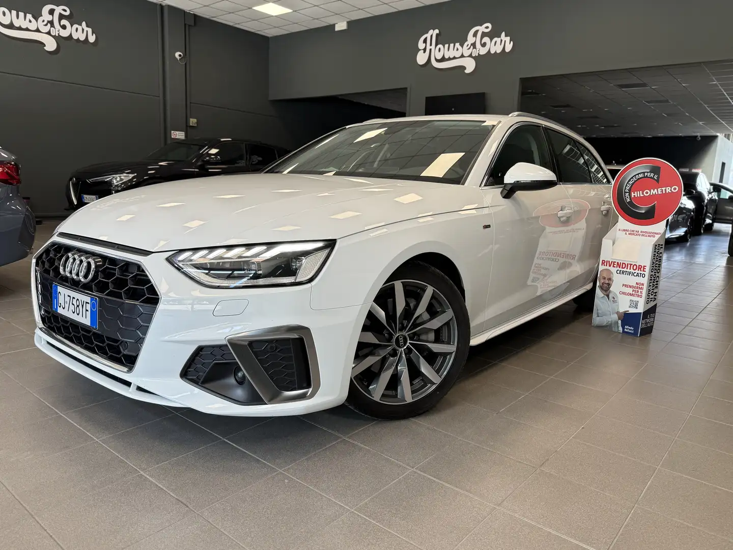 Audi A4 40 2.0 tdi mhev S line edition 204cv s-tronic Bianco - 1