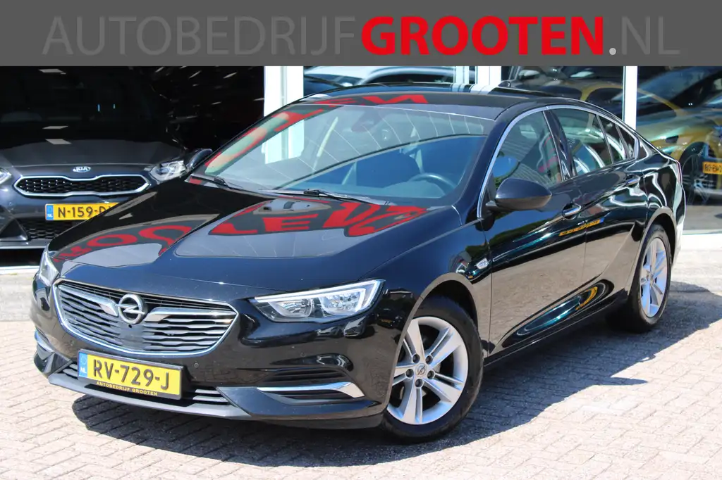 Opel Insignia 2018 из Европы — купить под ключ