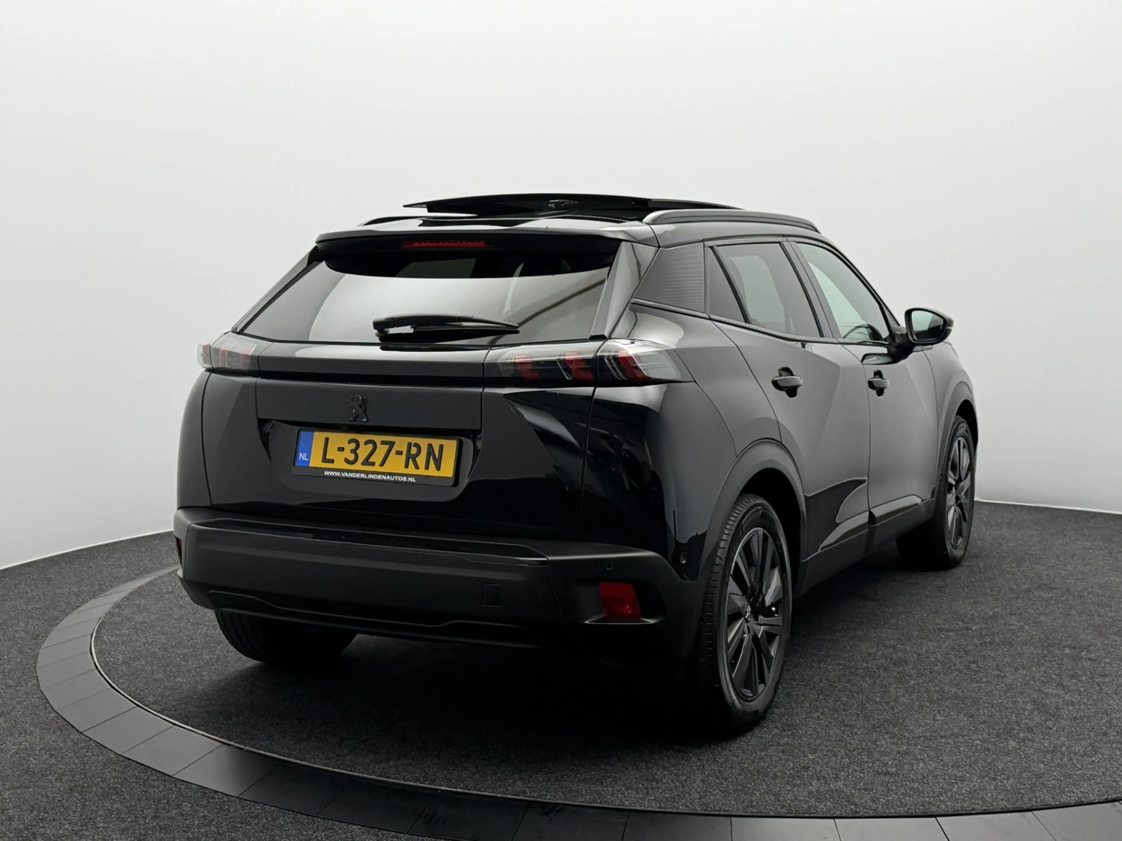 Peugeot e-2008 EV GT Pack 50 kWh 3-Fase SOH 92,5% | Panoramadak | — photo 7