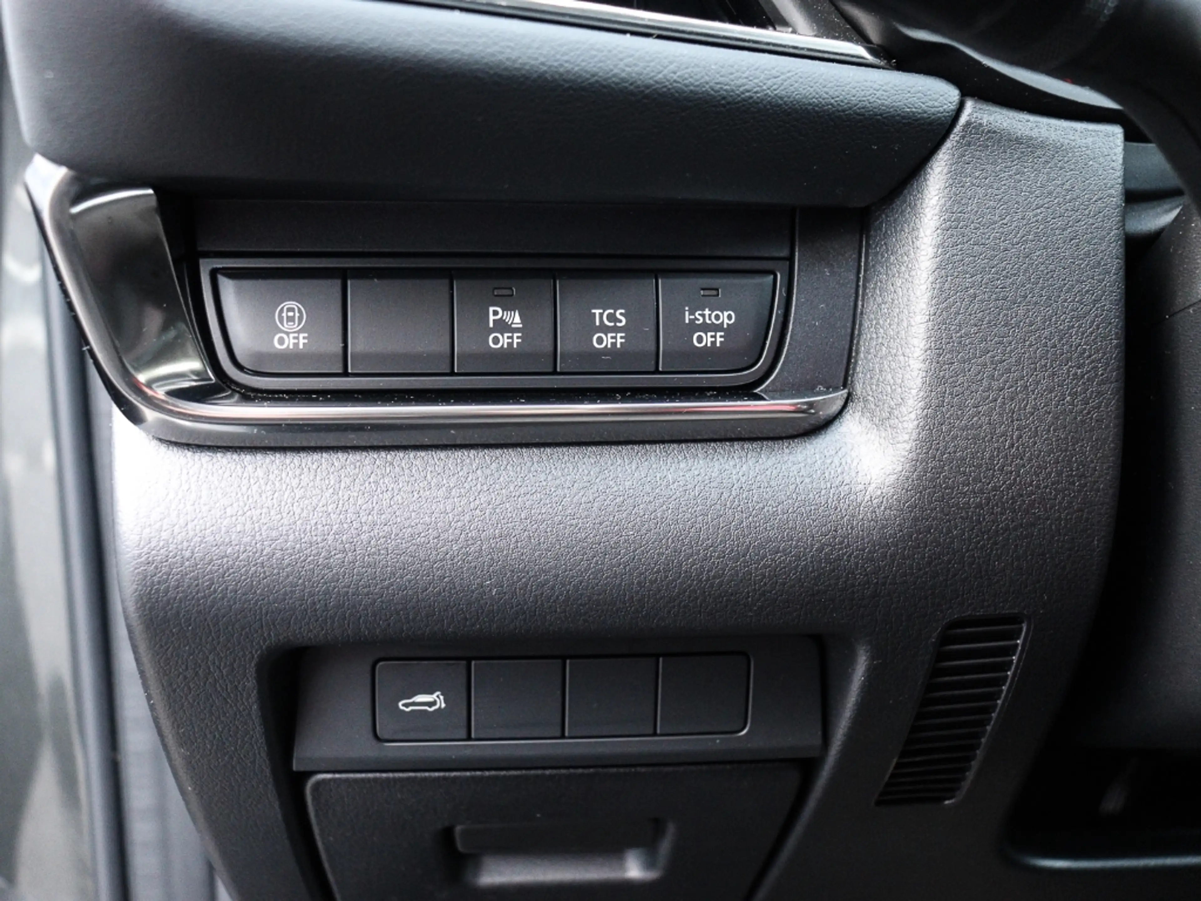 Mazda CX-30 SKYACTIV-G 2.0 M-Hybrid 6AG SELECTION A18 DES-P HU — photo 13