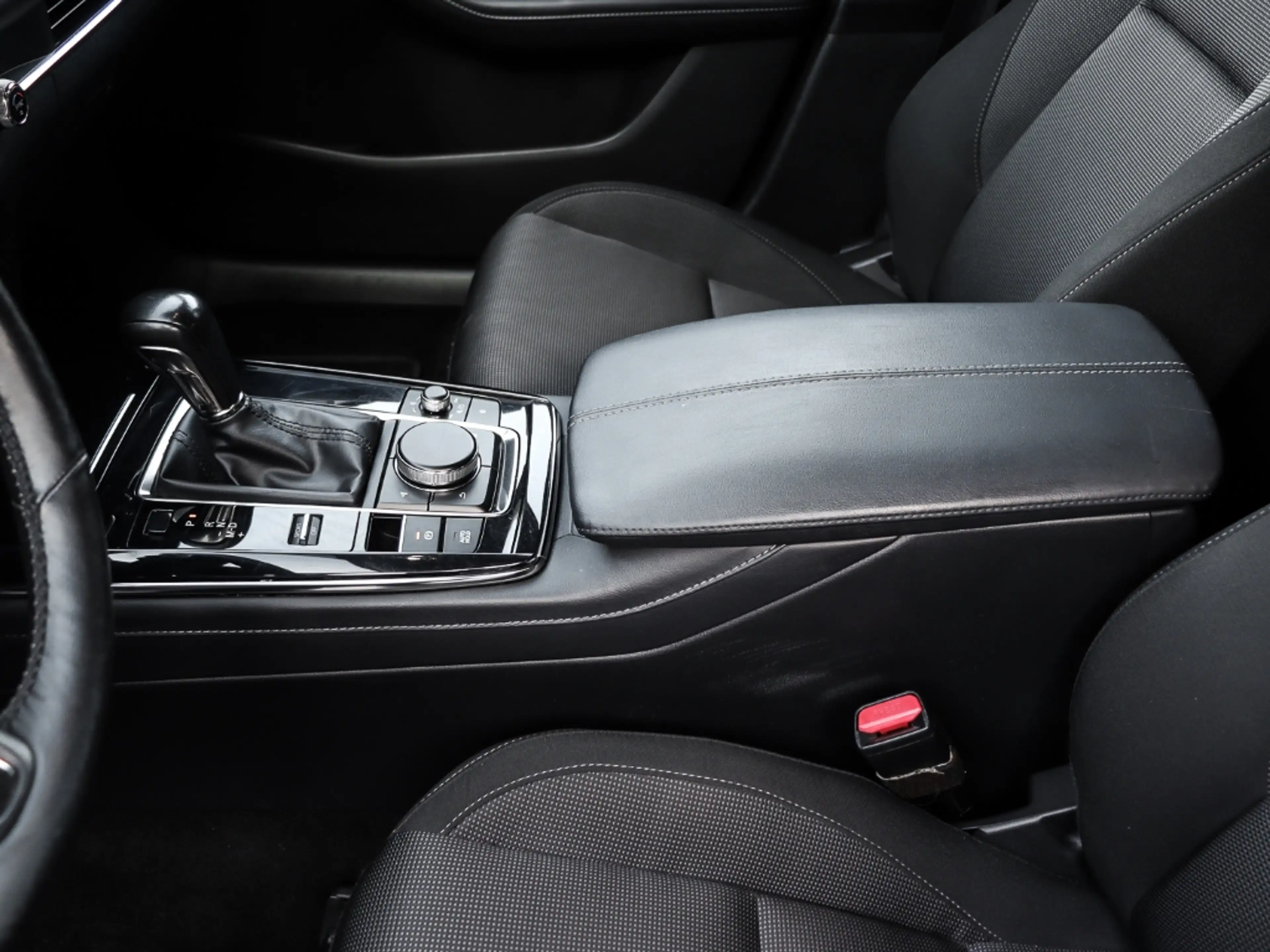 Mazda CX-30 SKYACTIV-G 2.0 M-Hybrid 6AG SELECTION A18 DES-P HU — photo 15
