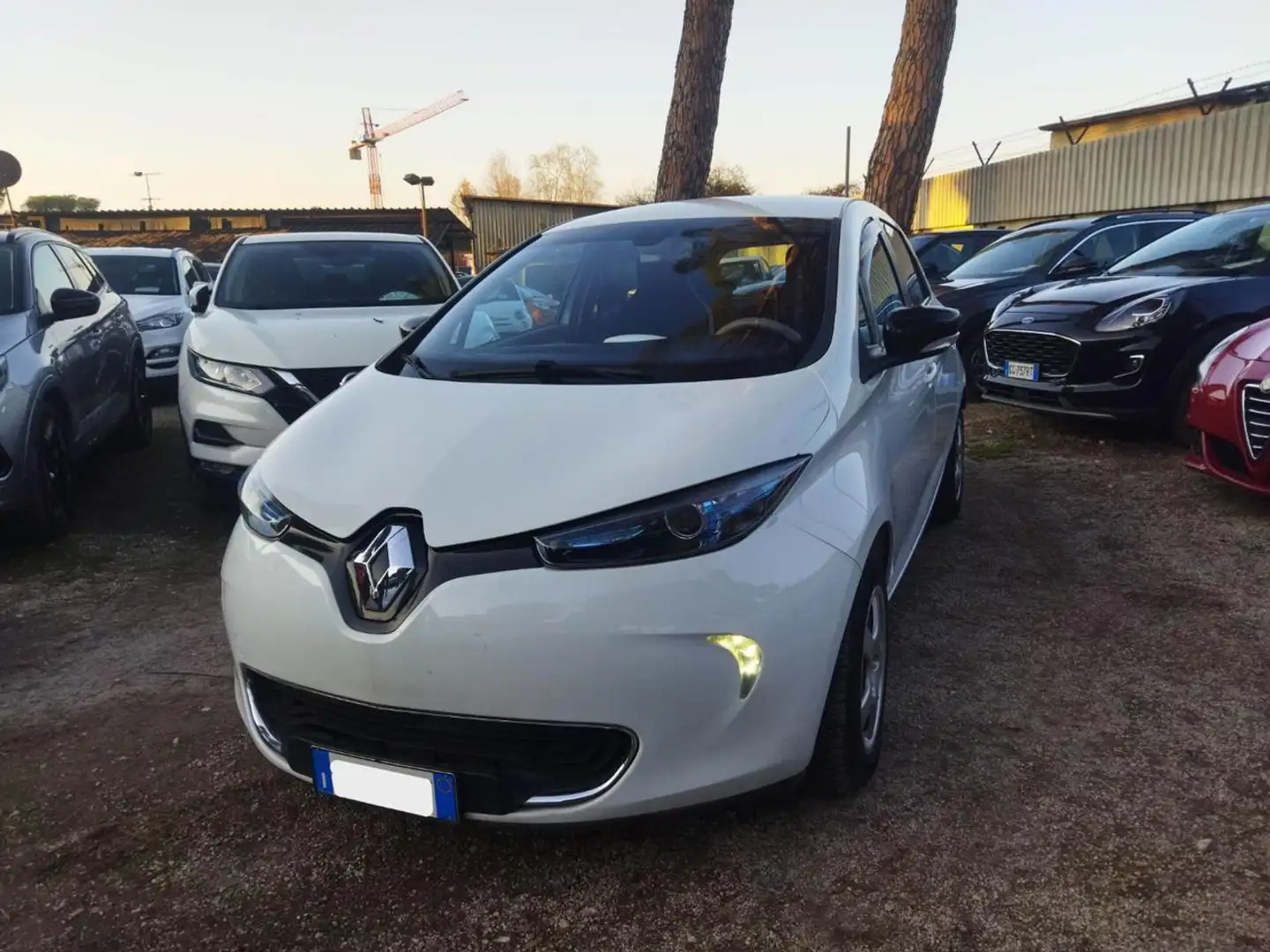 Renault ZOE ELETTRICA 28kw BATTERIA DI PROPRIETA' 58cv Bianco - 2