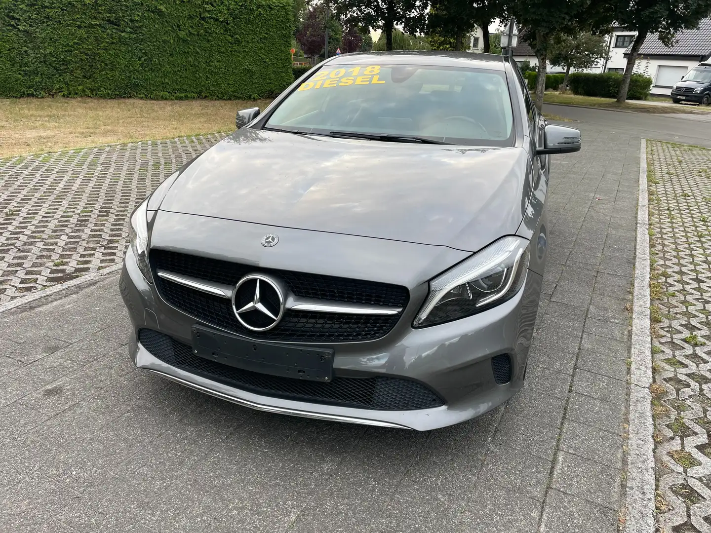 Mercedes-Benz A 180 A 180 d BlueEFFICIENCY Edition Brons - 1