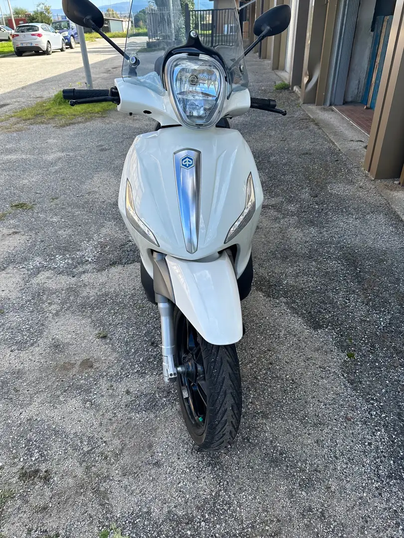 Piaggio Beverly 350 sporting touring i.e. ABS Blanc - 1