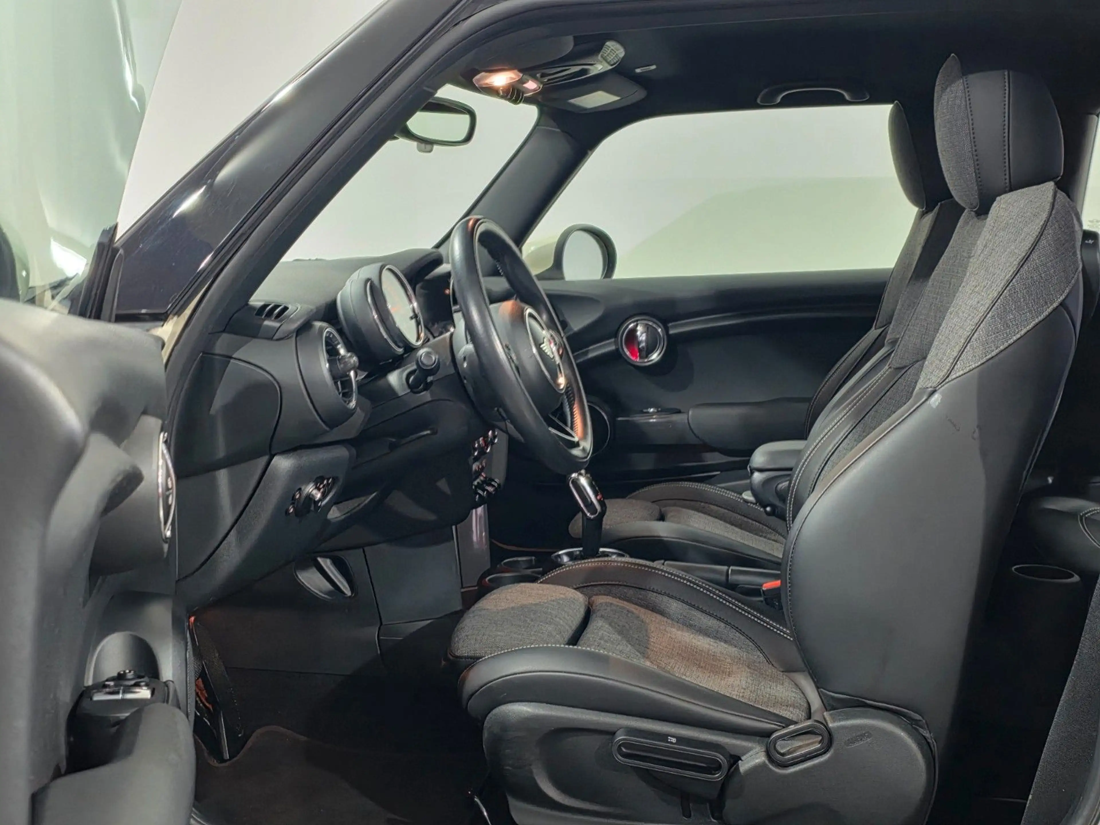 MINI One Mini *AUTOMATIK*SHZ*NAVI*CARPLAY — photo 12