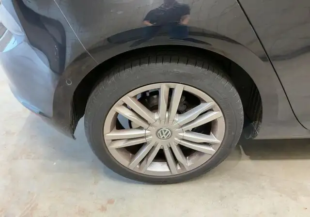 Volkswagen Golf view 9