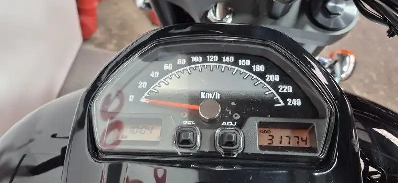 Suzuki M 1800 R - foto 5