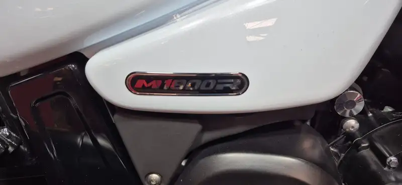 Suzuki M 1800 R - foto 2