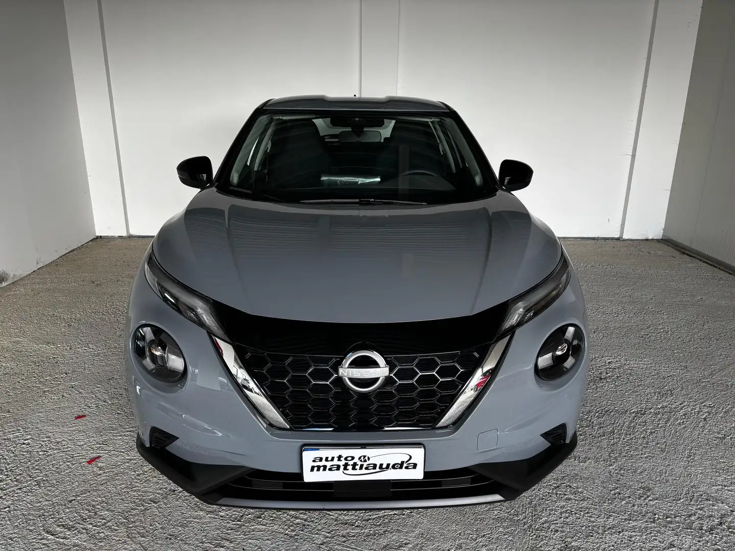Nissan Juke Juke 1.6 HEV Acenta con Comfort Pack Grigio - 1