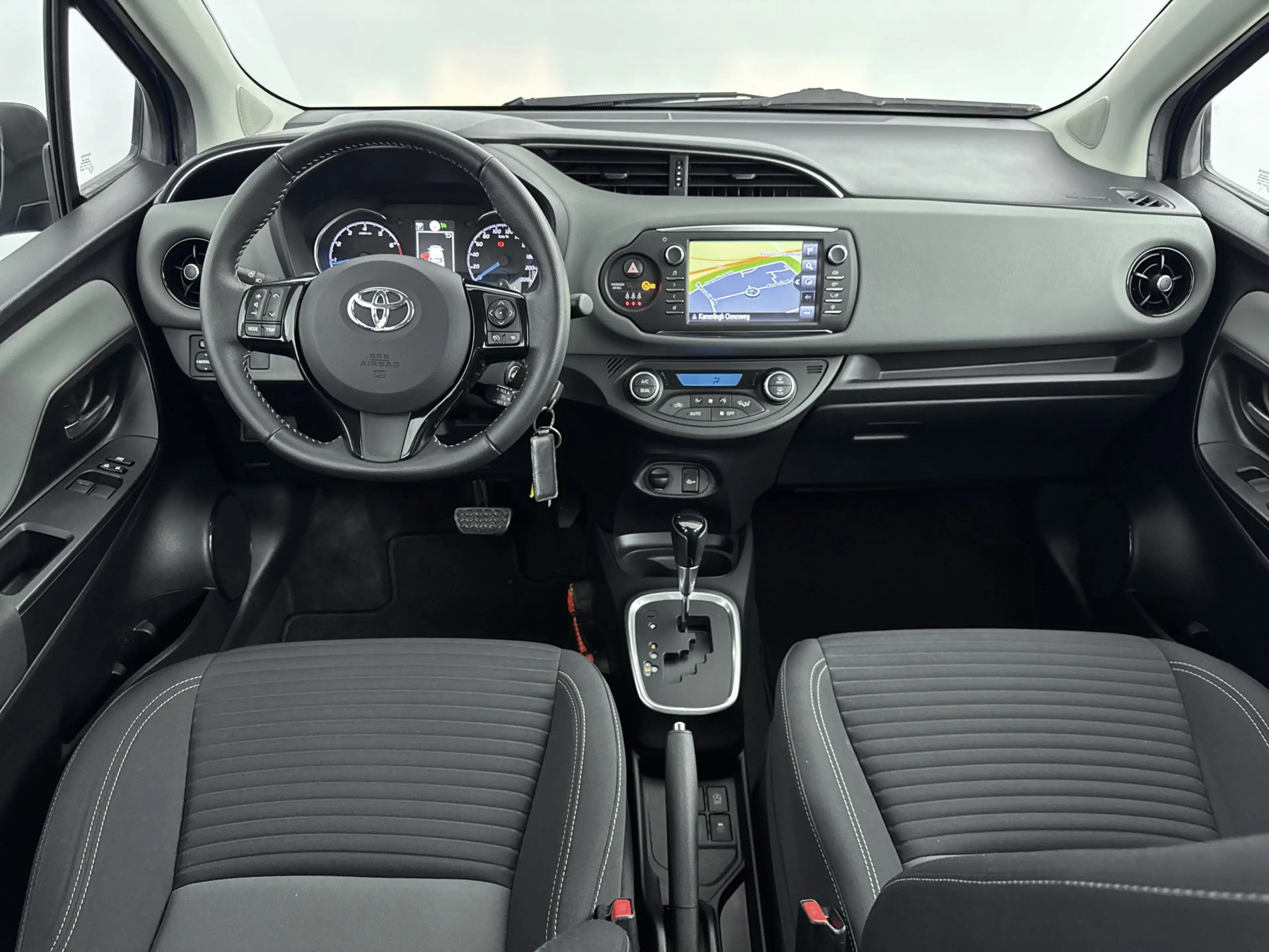 Toyota Yaris 1.5 VVT-i Aspiration — photo 4