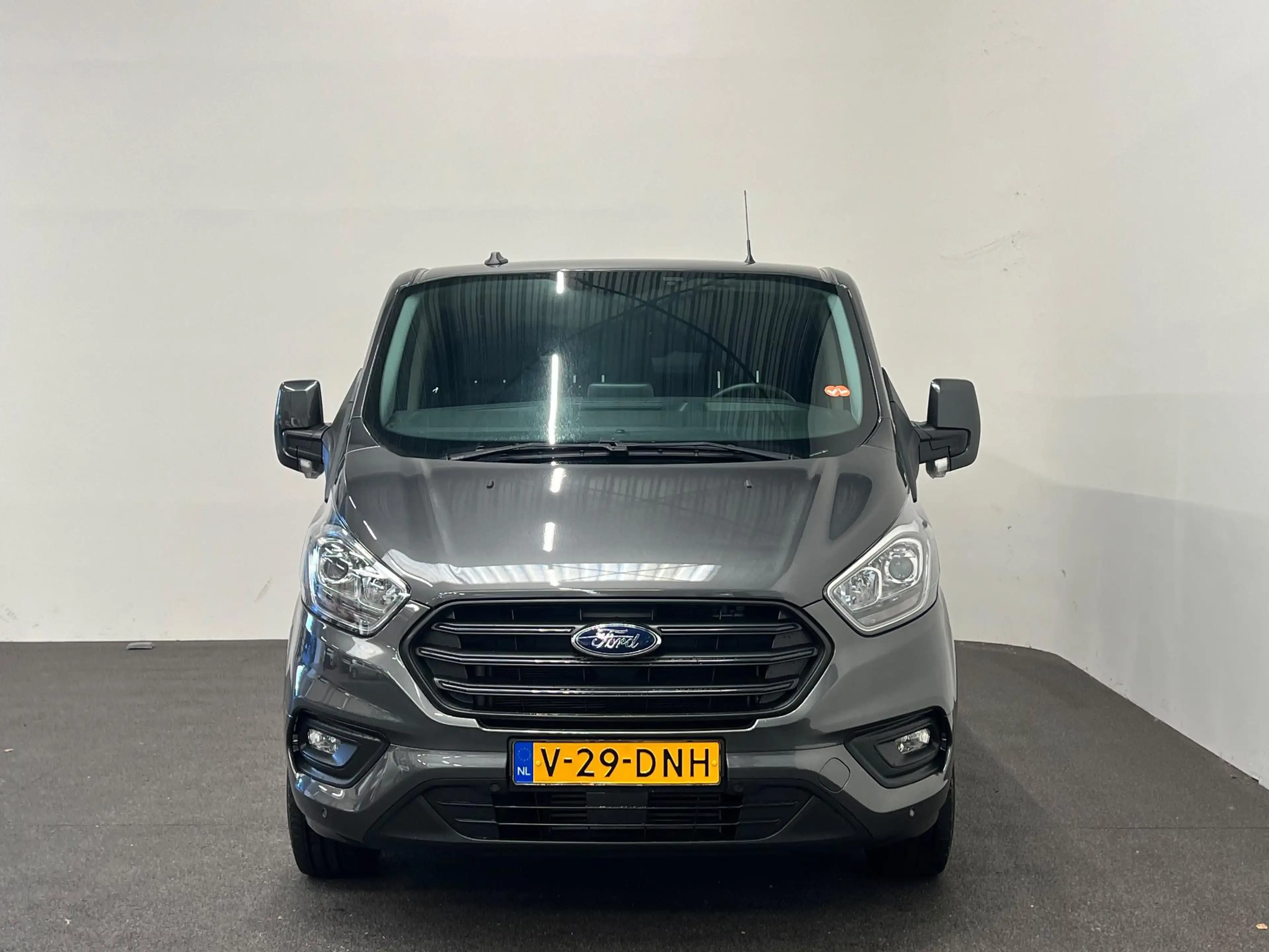 Ford Transit Custom 300 2.0 TDCI L2H1 Dubbele Cabine Trend Automaat Ai — photo 3