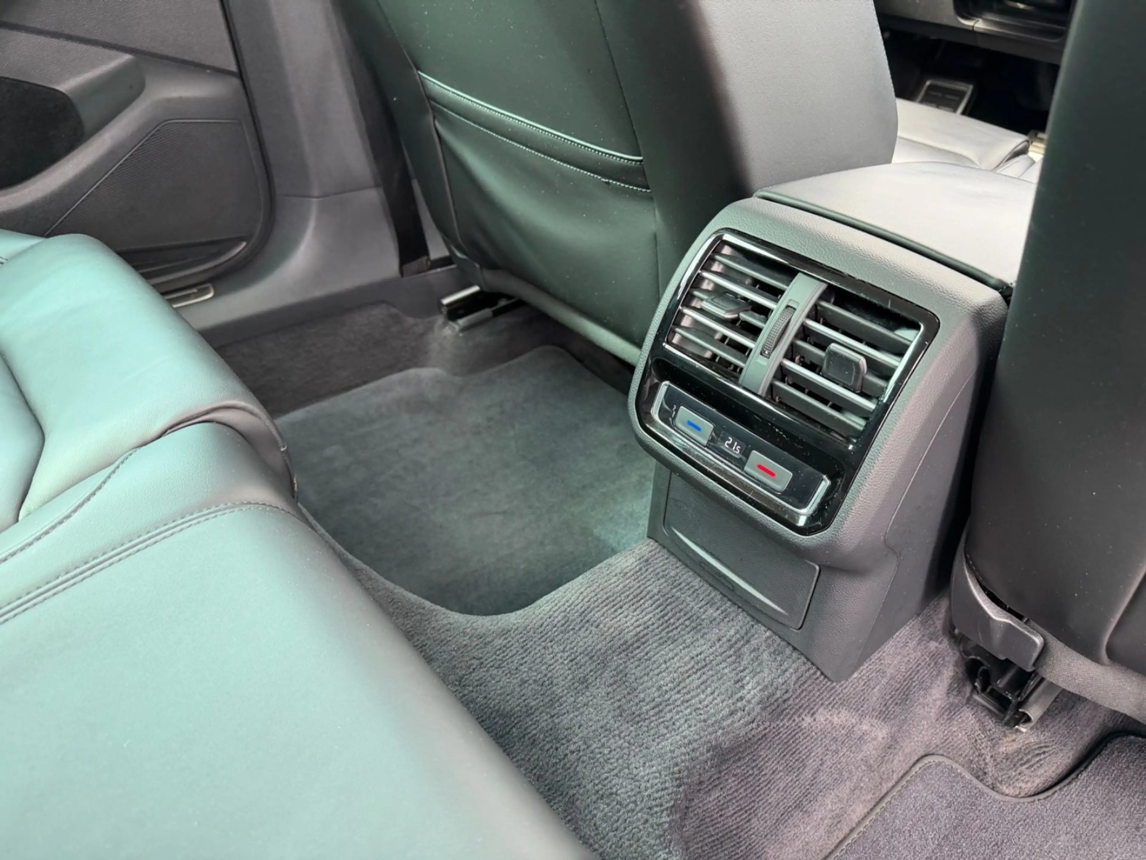 Volkswagen Passat Alltrack 4Moti DSG Leder Virtual Navi AHK — photo 9