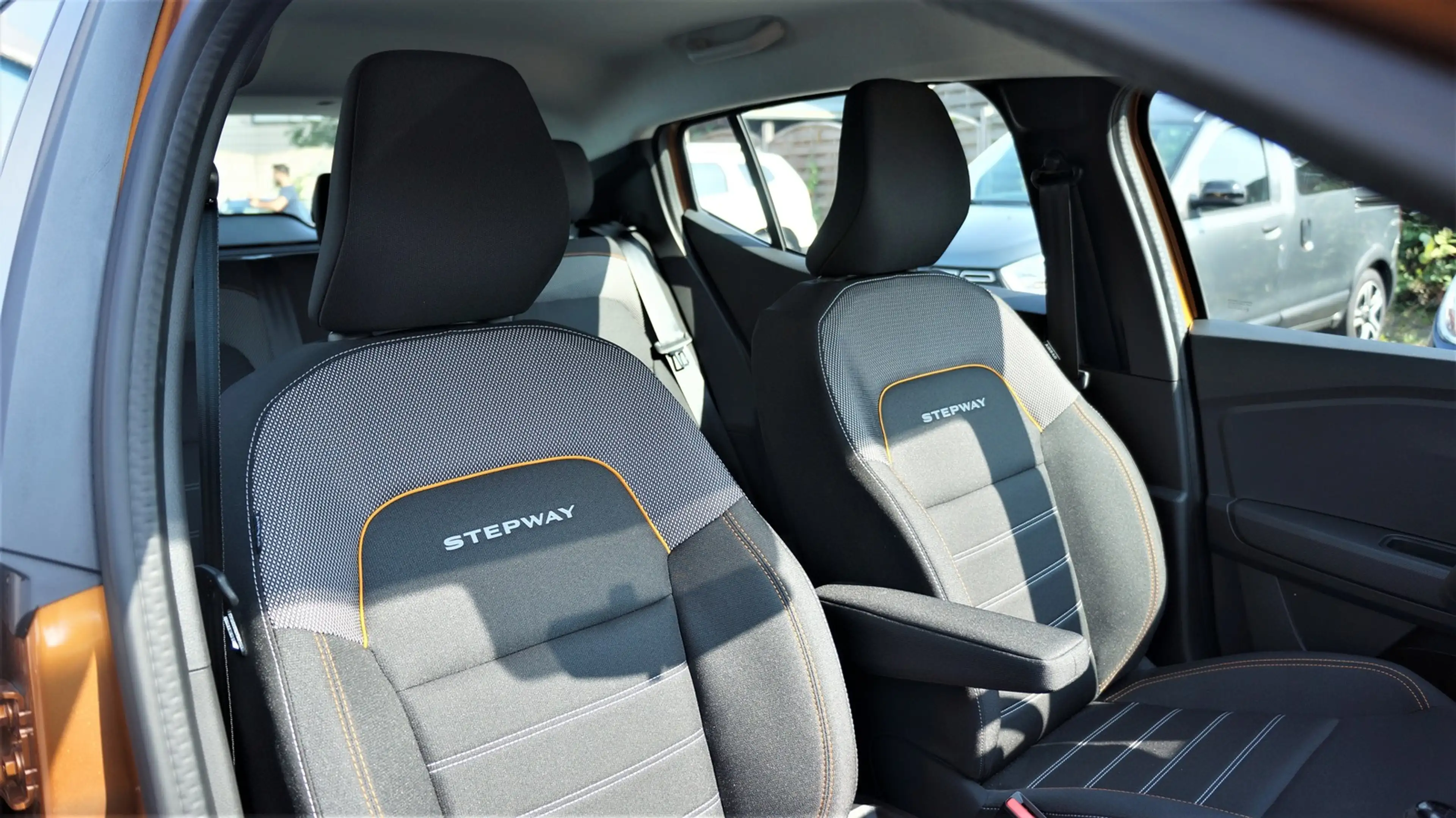 Dacia Sandero III Stepway Expression AUTOMATIK NAV+Einparkhilfe+ — photo 13