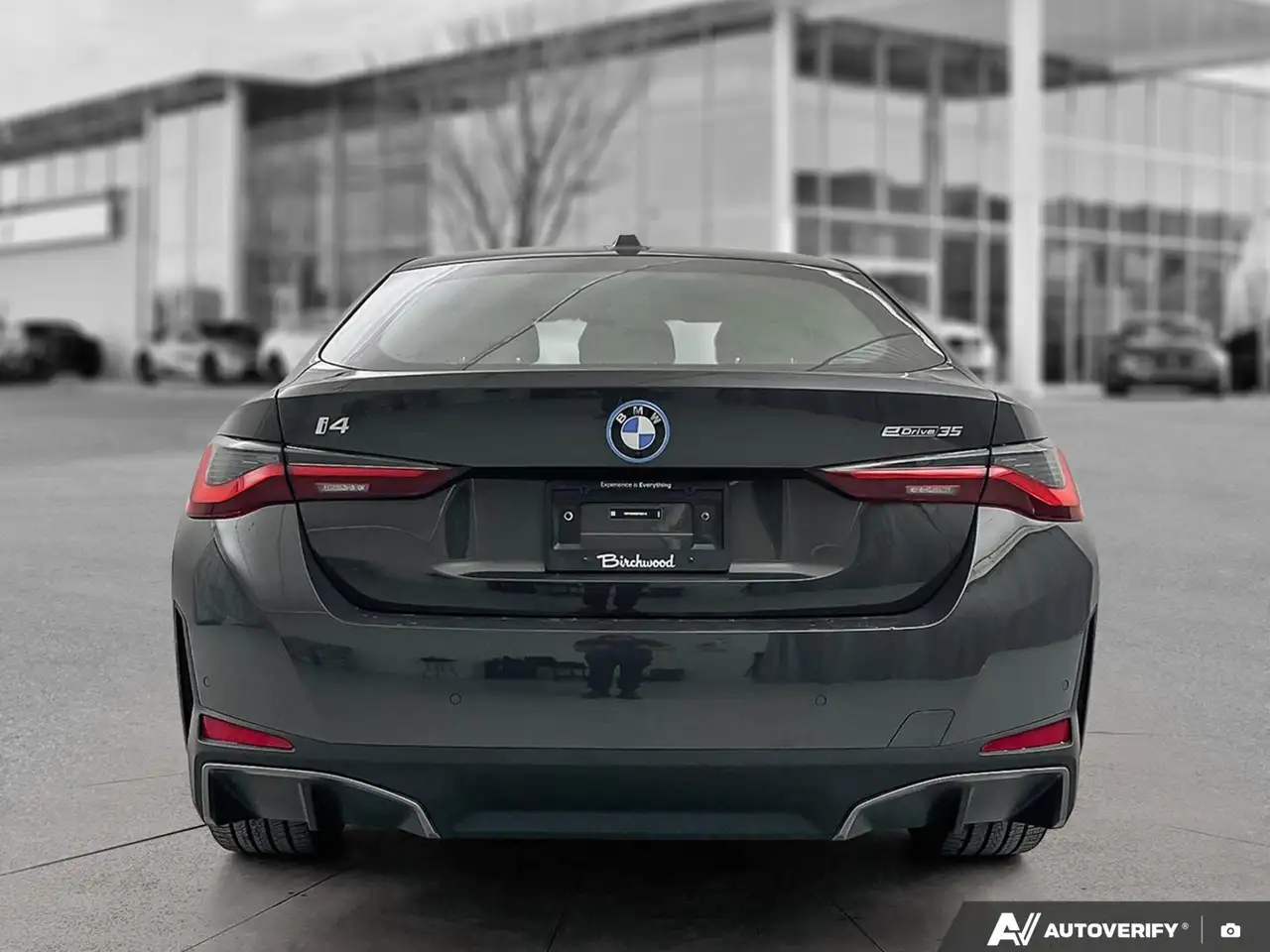 BMW i4 снимка BMW i4