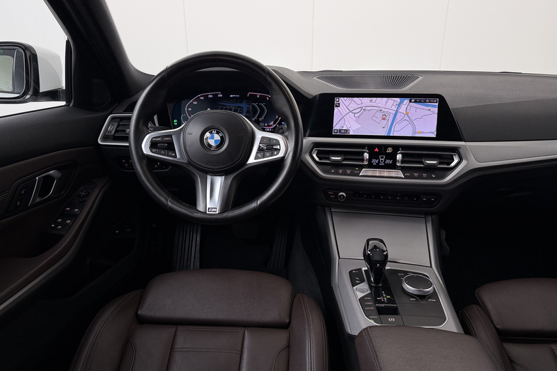 BMW 330 3-serie Touring 330e M-Sport Pano-dak Camera Leder — photo 8